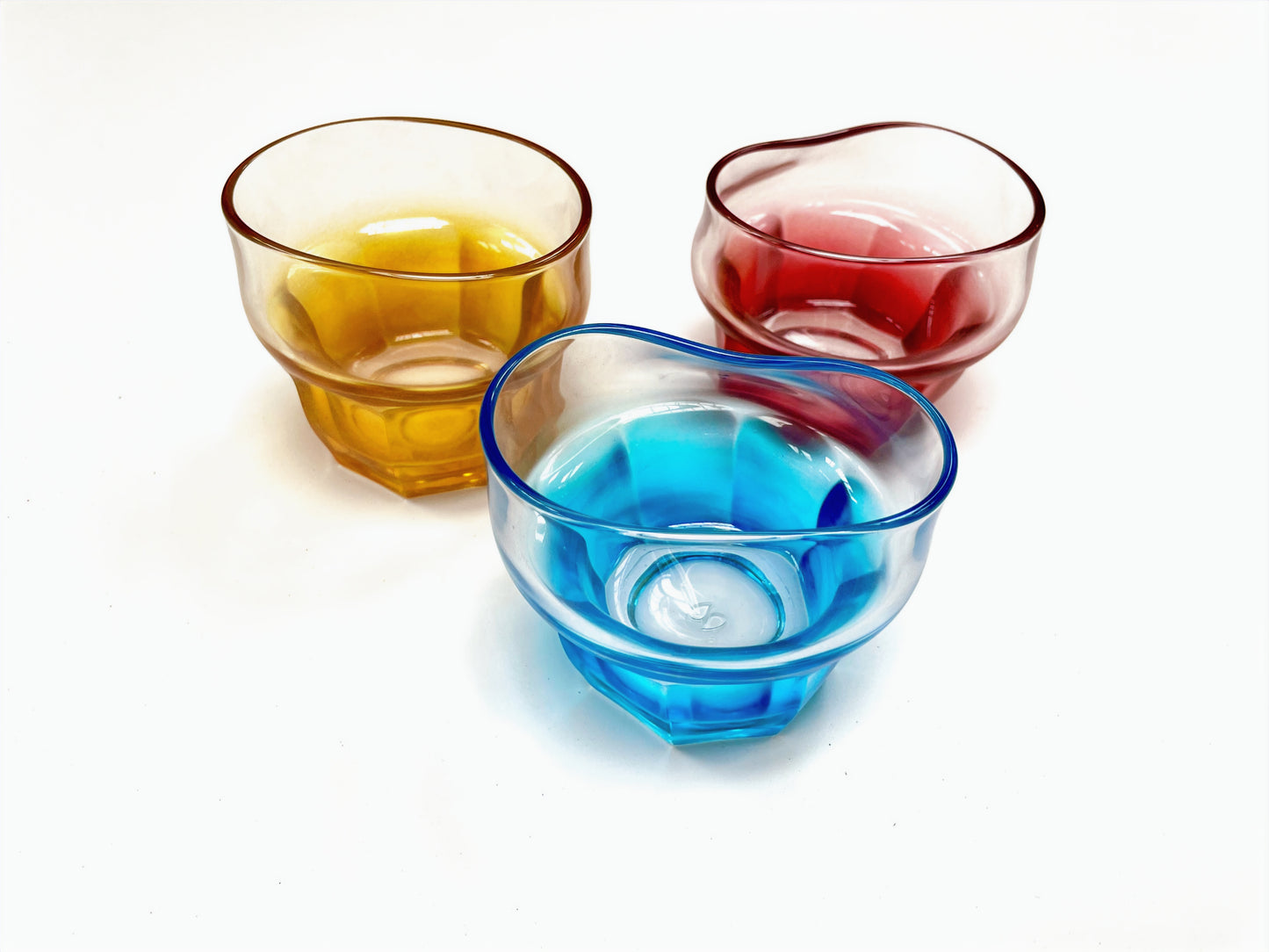 OPYLEE fancy drinking glasses in blue, gold and red