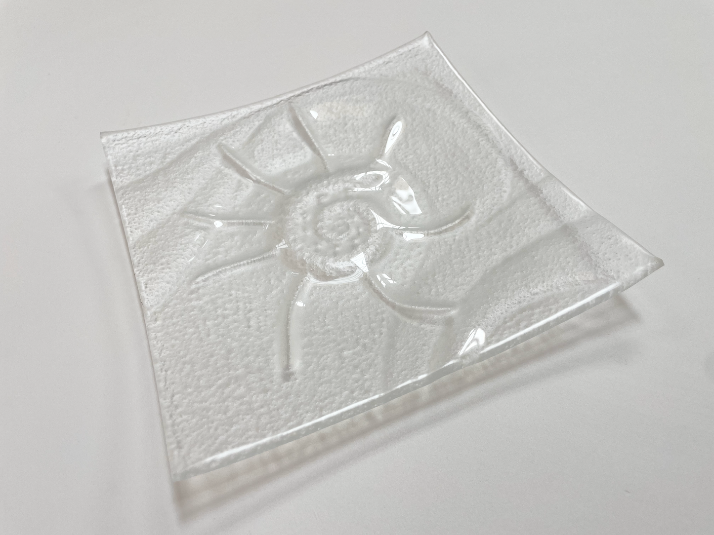 OCEAN design square plate 20x20 cm clear glass