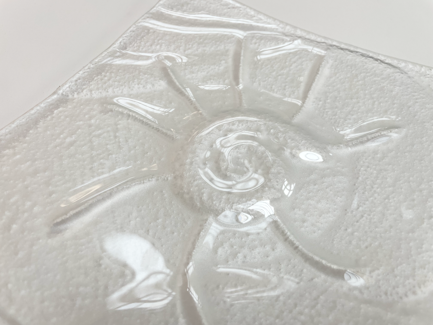 OCEAN design square plate 20x20 cm clear glass
