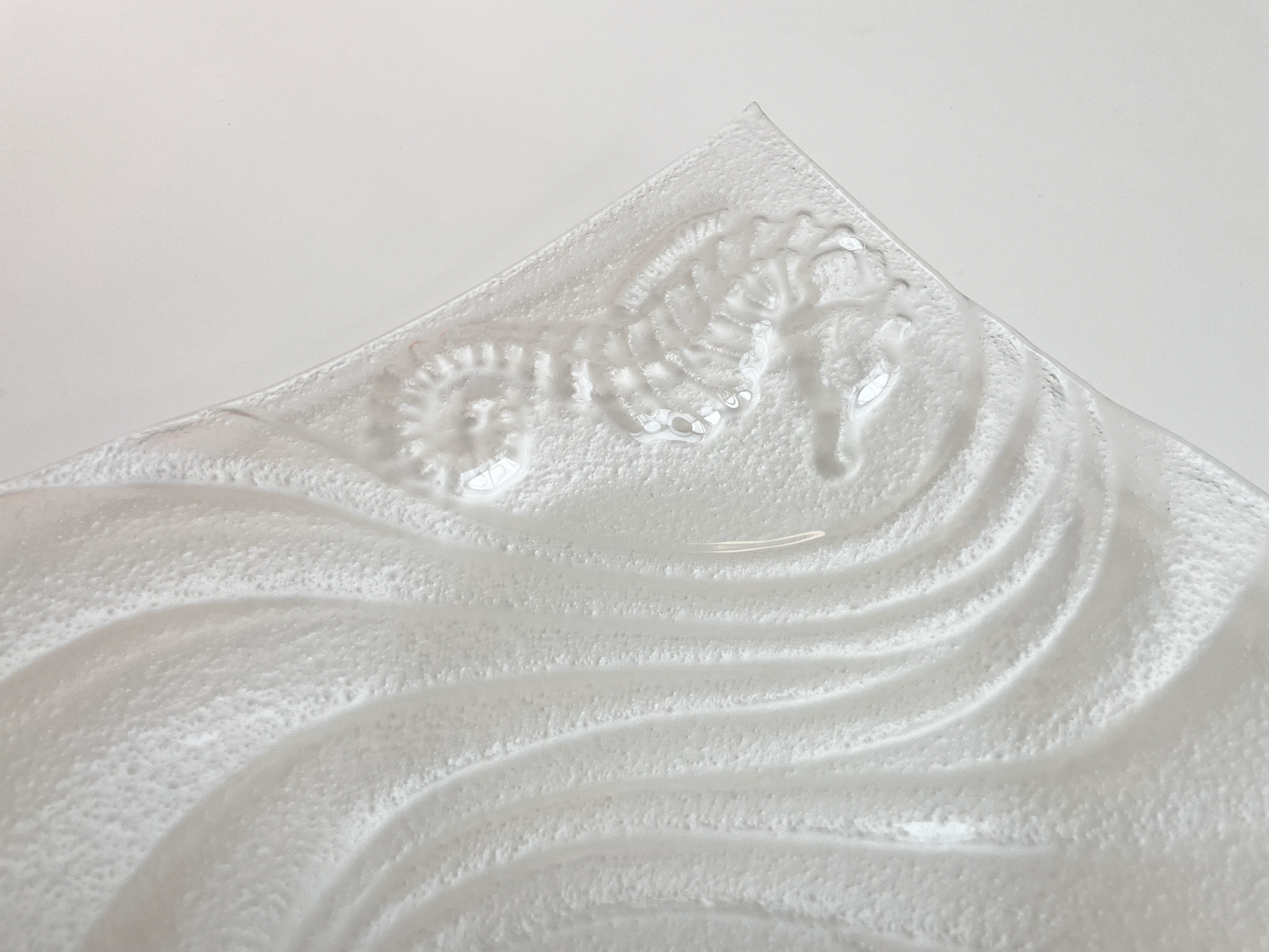 OCEAN design square plate 30x30 cm clear glass