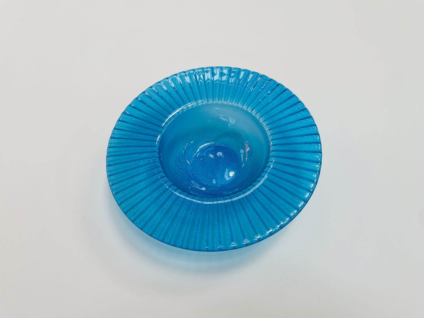 NUBIS design round bowl 26 cm glass decorated with blue color