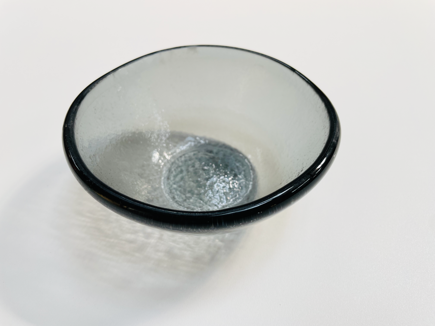 CUPOTEA small glass bowl d9 cm in black, grey and red