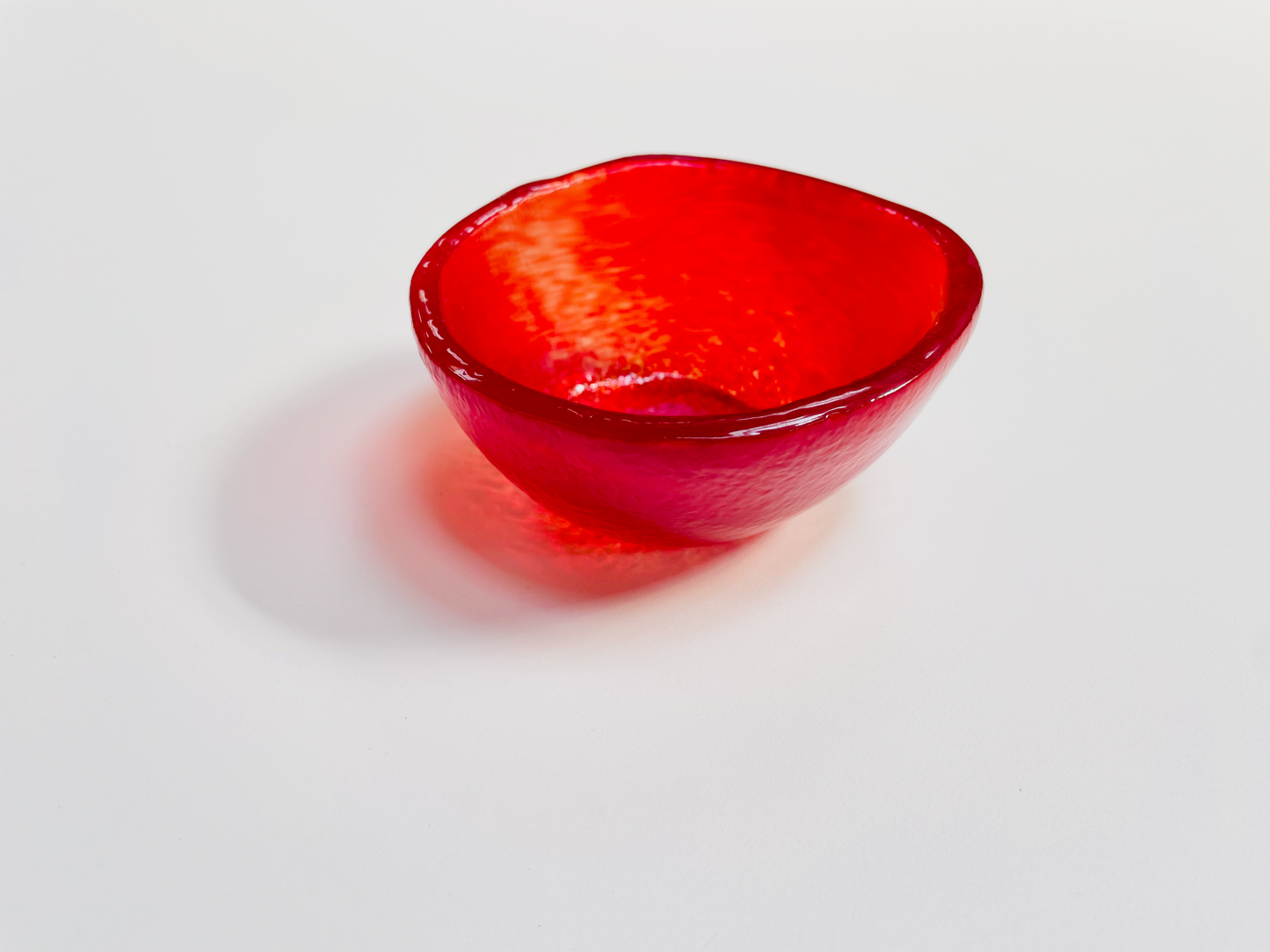 CUPOTEA small glass bowl d9 cm in black, grey and red