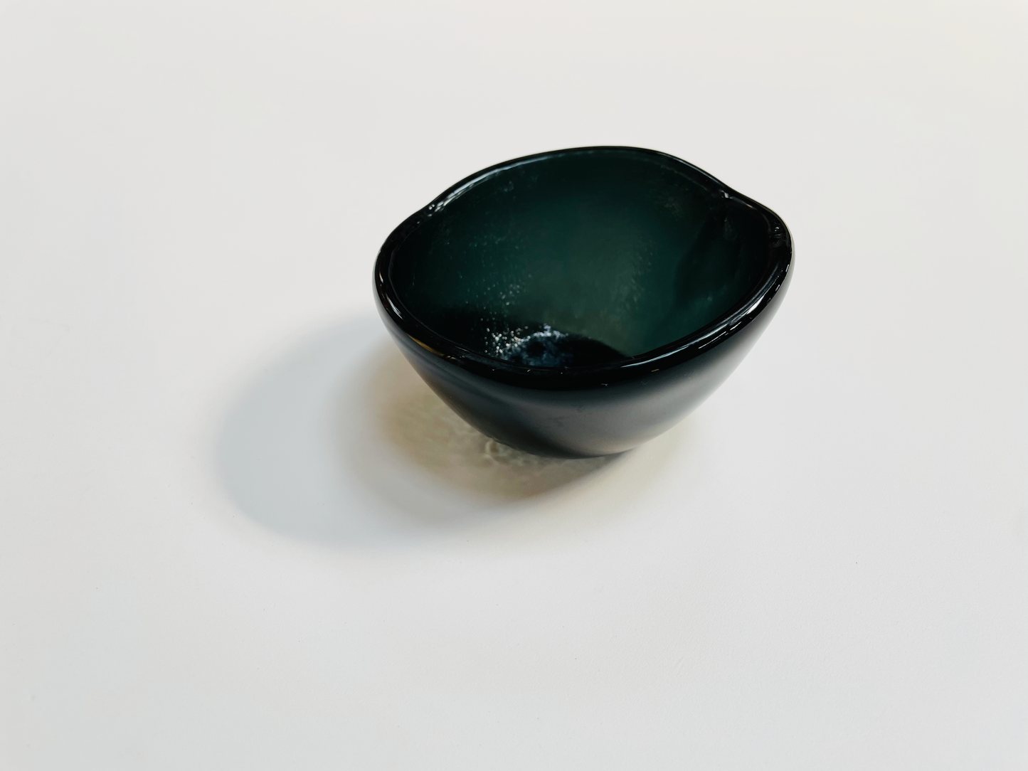 CUPOTEA small glass bowl d9 cm in black, grey and red