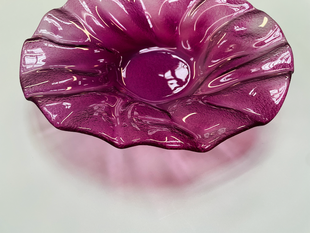 POPPY round glass bowl d39 cm decorated with plum color
