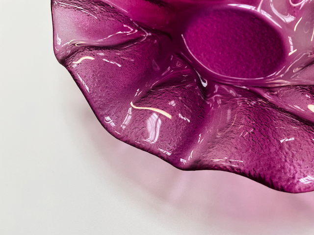 POPPY round glass bowl d39 cm decorated with plum color
