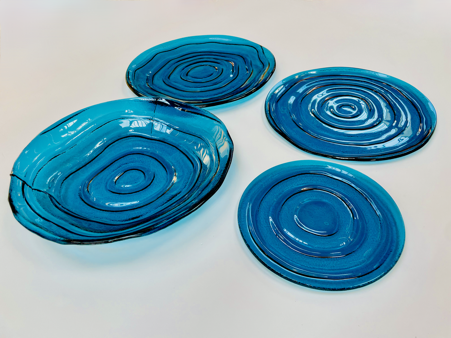 LAGO organic bowl d40 cm blue glass