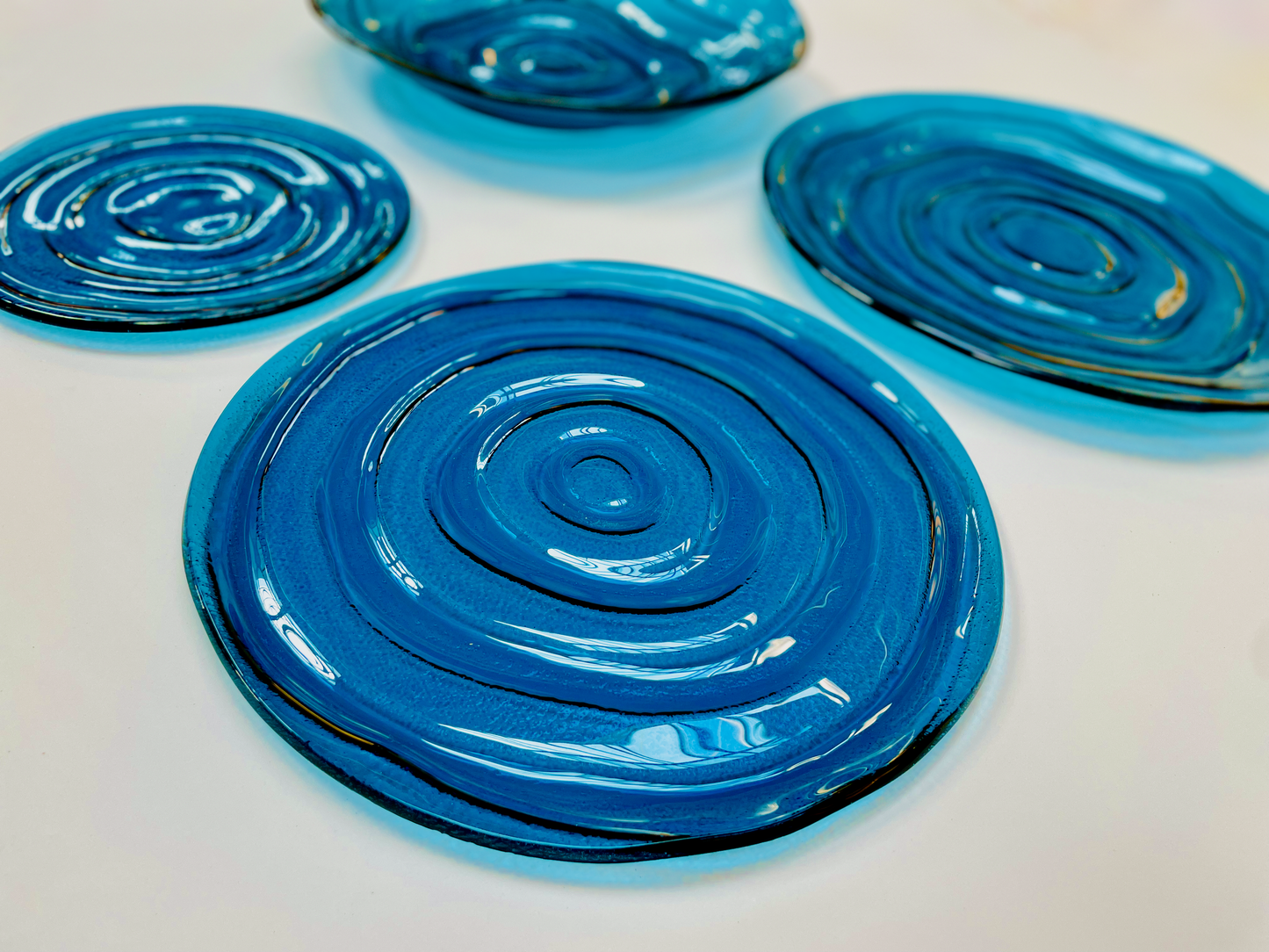 LAGO organic bowl d40 cm blue glass
