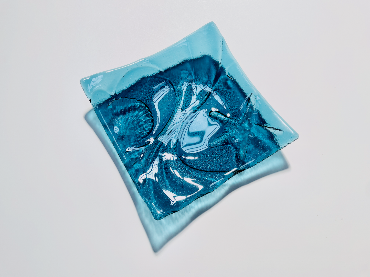 OCEAN design square plate 25x25 cm blue glass
